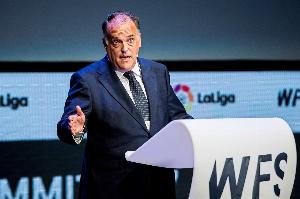 特巴斯：周四踢完欧战周日踢联赛是常态 弗洛伦蒂诺干预巴萨注册