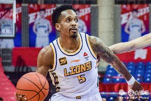 CBA官网：广厦取消肯尼-伯顿注册 重新注册巴里-布朗