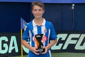 每体：皇马对西班牙人队12岁小将卡廷产生浓厚兴趣