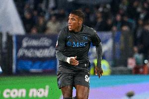 迪马：卡利亚里接近签下那不勒斯中场弗罗伦肖，转会进入最后阶段