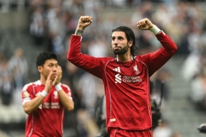 索博斯洛伊：我得感谢阿诺德，这球有点远但我决定冒险试一下