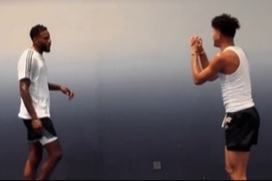 与卡米然对轰！威姆斯晒比赛视频：高质量球局 为BFC作准备