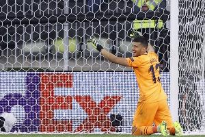 鲁利上半场做出10次扑救，创03-04赛季以来欧冠半场扑救次数新高