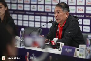 宫鲁鸣：选人要攻守兼备 媒体人：张子宇&李缘不该出现在大名单？