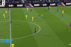 弗里克给的压力这么大？拉师傅疯跑30米回追撞翻对手，爬起就前插