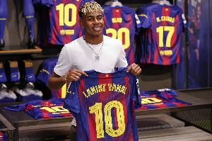 将带20人参加颁奖典礼！记者：亚马尔尚未得知是否获金球奖