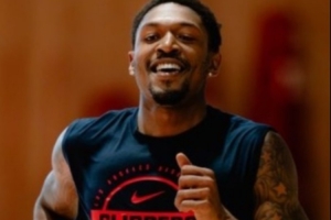 祖巴茨：比尔就是一个得分机器 他在快船的适配度会高于在太阳！