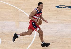 迈克-布朗：布罗格登沉稳可靠 这种特质对我们格外重要