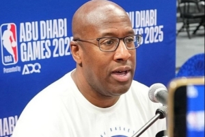 面包：尊重任何人遗产未必是我职责 我受聘目的是执教这支队伍