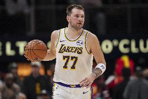 火力全开！东契奇首节出战10分钟 8中5砍下13分2板4助1断