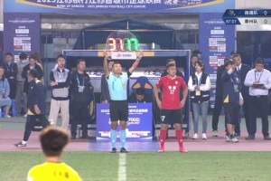 放大招了😱！南通队换上点球大战门神蔡天龙