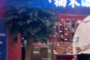 李春江指导与昔日弟子胡金秋和赵岩昊！